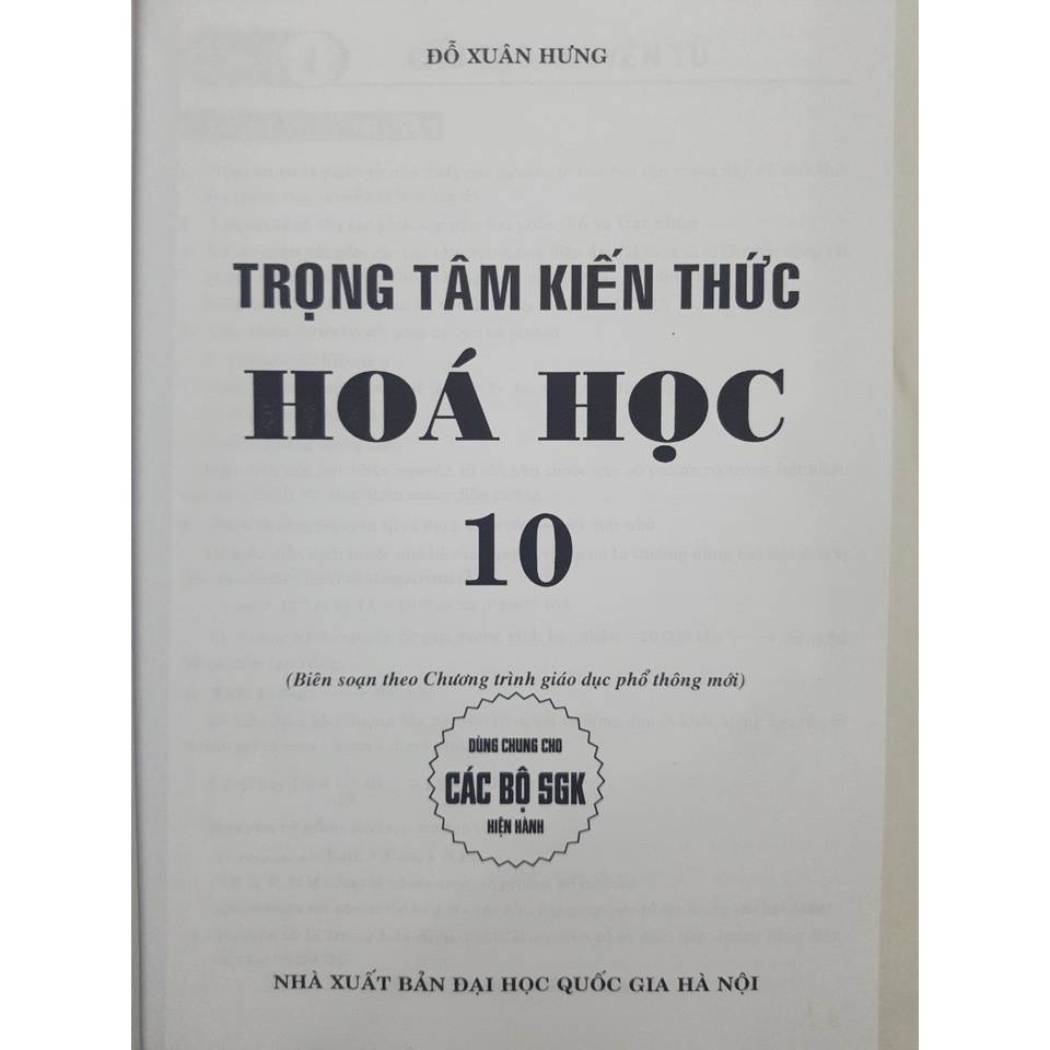 Sách - Trọng tâm kiến thức Hóa Học 10 (Biên soạn theo chương trình GDPT mơi)