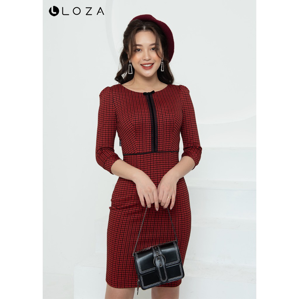 [Mã FASHIONMALLT4 giảm 15% đơn 150k] Đầm kẻ body tay lỡ-LOZA LD11012