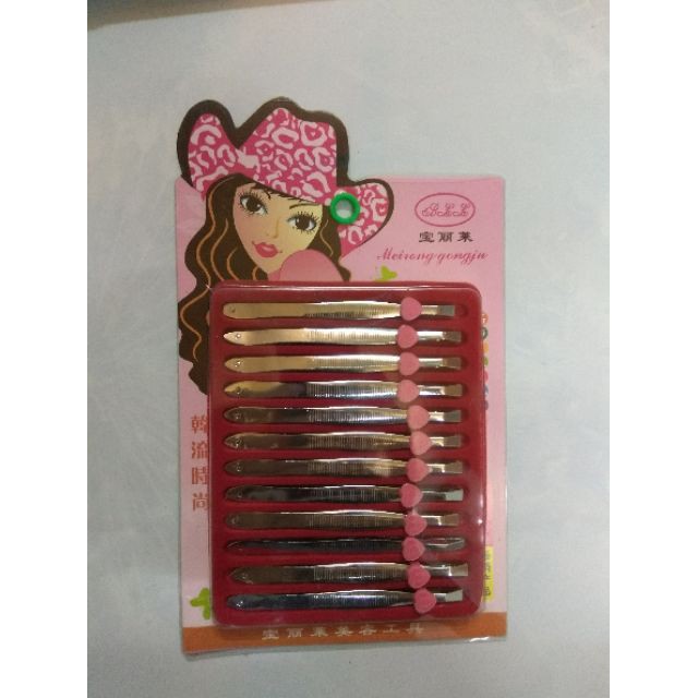 1 vỉ nhíp nhổ râu cô gái