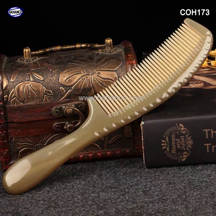 Lược sừng xuất Nhật (Size: L - 19,5cm) Thân dài tiện dụng rất đẹp - COH173- Horn Comb of HAHANCO - Chăm sóc tóc