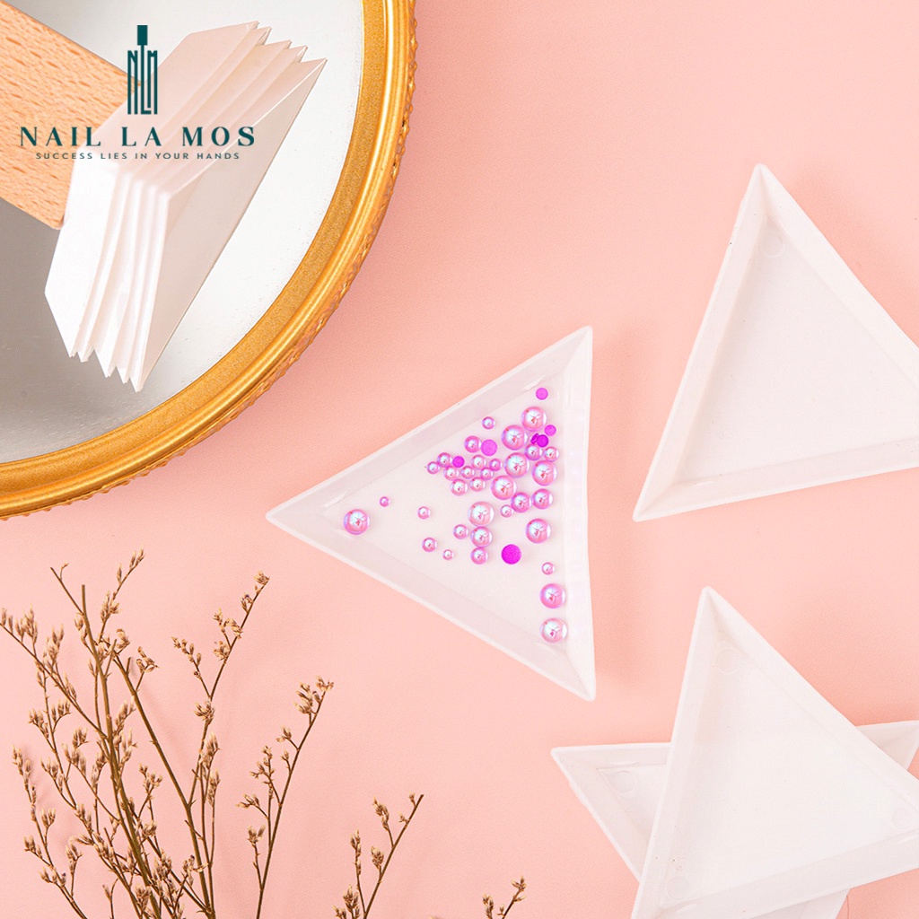 Khay nhựa hình tam giác đựng đá/charm/hoa bột/phụ kiện nail chuyên dụng