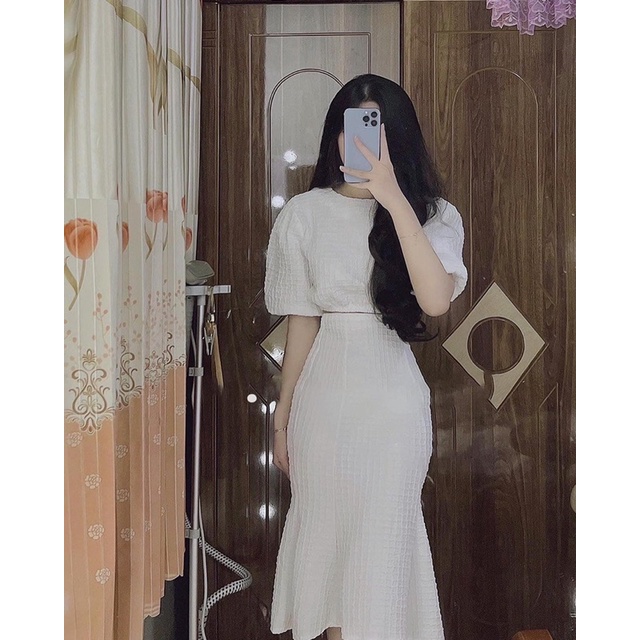 set áo crop tay phồng + chân váy đuôi cá