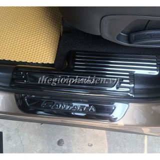 Bộ Ốp bậc, Nẹp bước chân Hyundai Santafe 2019-2020 – Mẫu Titan
