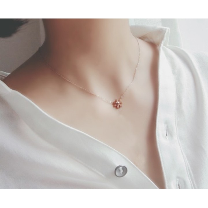 Dây chuyền titan 1 bông hoa cúc siêu đẹp, bền màu, hợp thời trang, dễ phối đồ