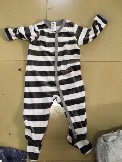 Body Hm trộn Carter xuất xịn