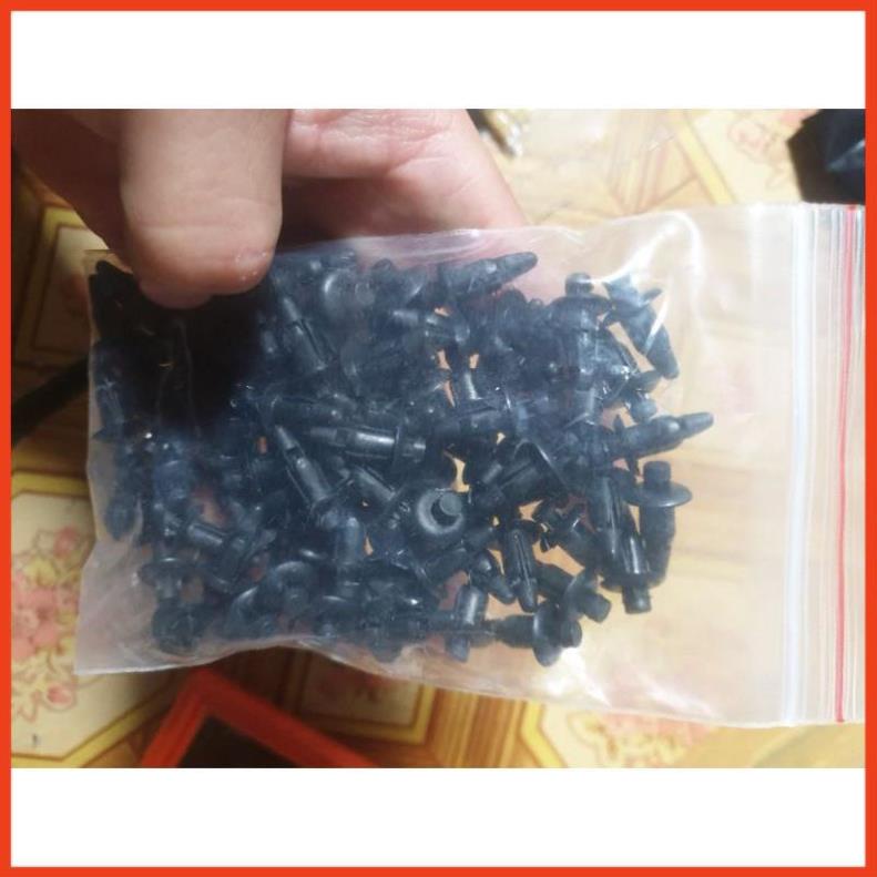 ốc bấm nhựa dàn áo xe máy