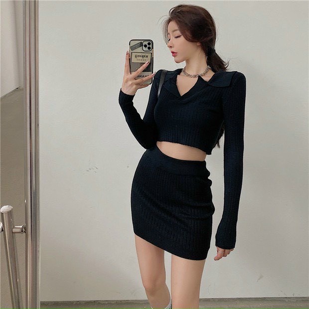 Set bộ áo croptop tay dài cổ bẻ chân váy trơn A xinh basic NU70