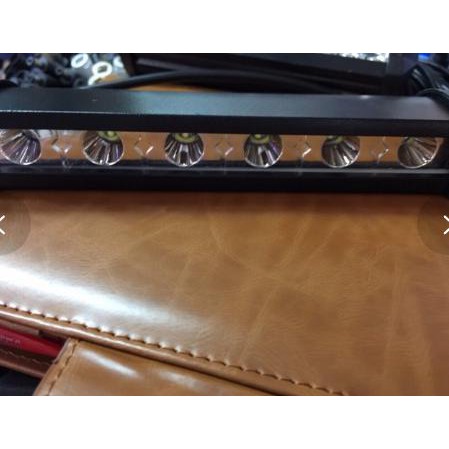 Đèn Led trợ sáng 6 bóng 1 hàng 18w -12-24V