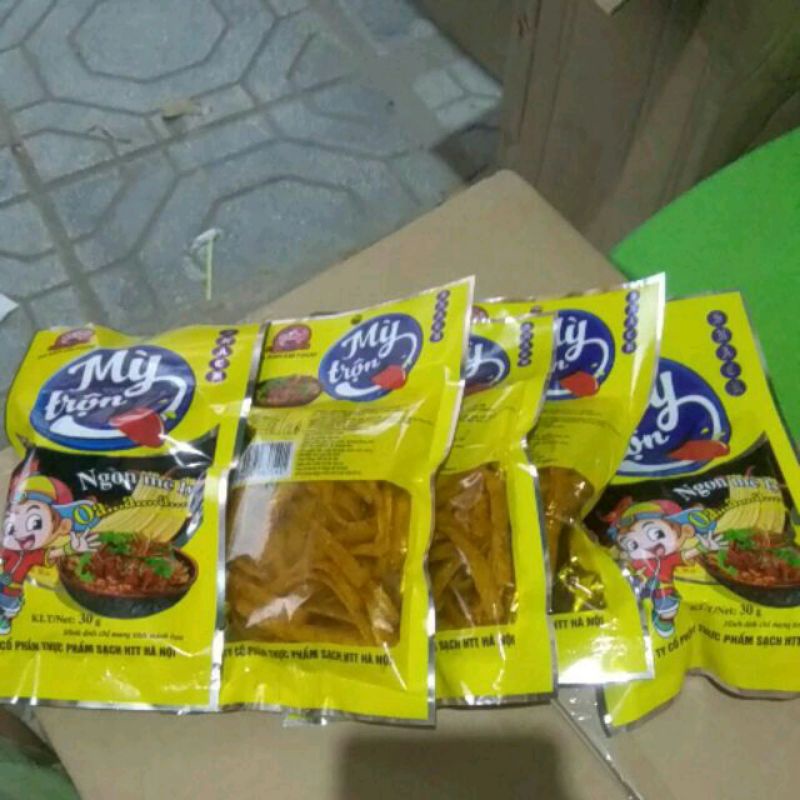 1 gói sợi thơm cay tên mỳ trộn