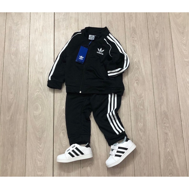 Set bộ khoác nỉ Adidas đen cao cấp trẻ em 13-36kg