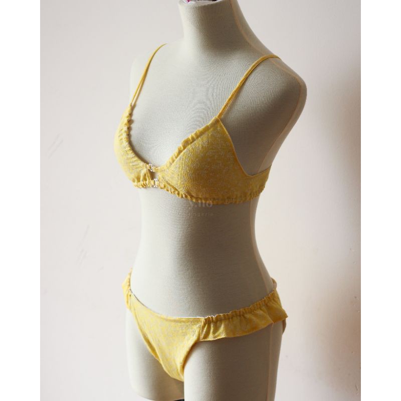 Áo lót/quần lót hoạ tiết Xuân Yến (may theo số đo) | BigBuy360 - bigbuy360.vn