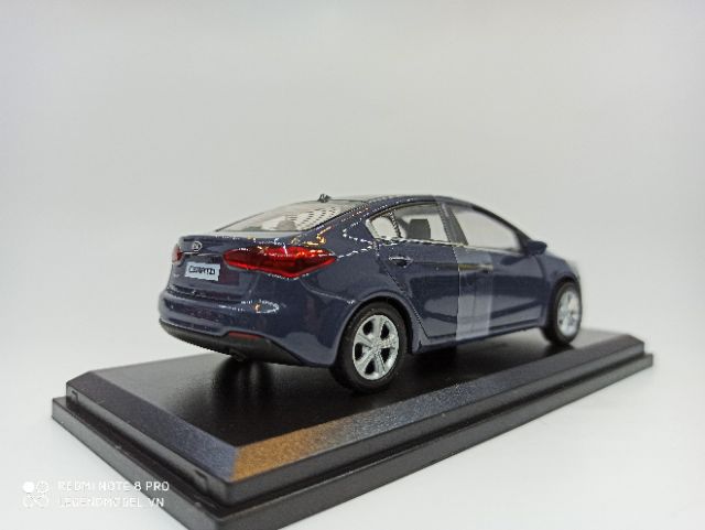 Mô hình Kia Cerato  tỷ lệ 1:38