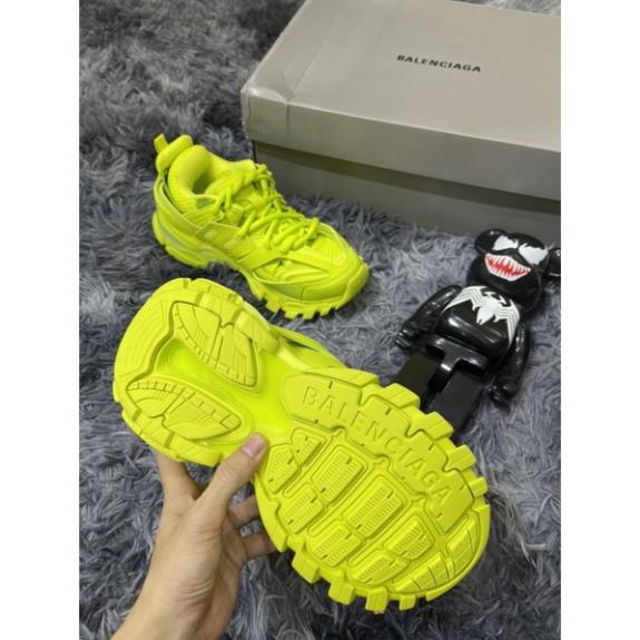 Giầy thể thao BalencigA Track xanh chuối New