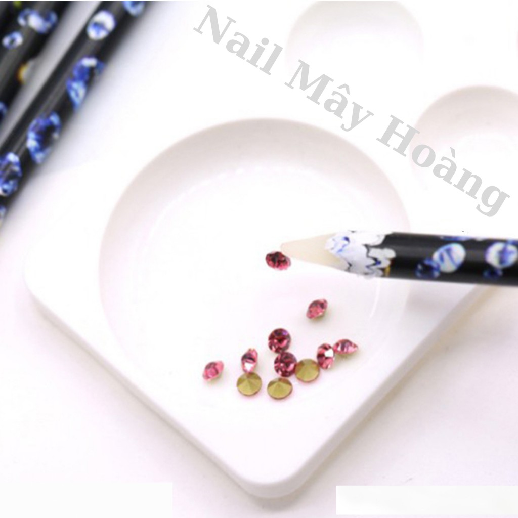 Bút chấm đá, hít đá nails