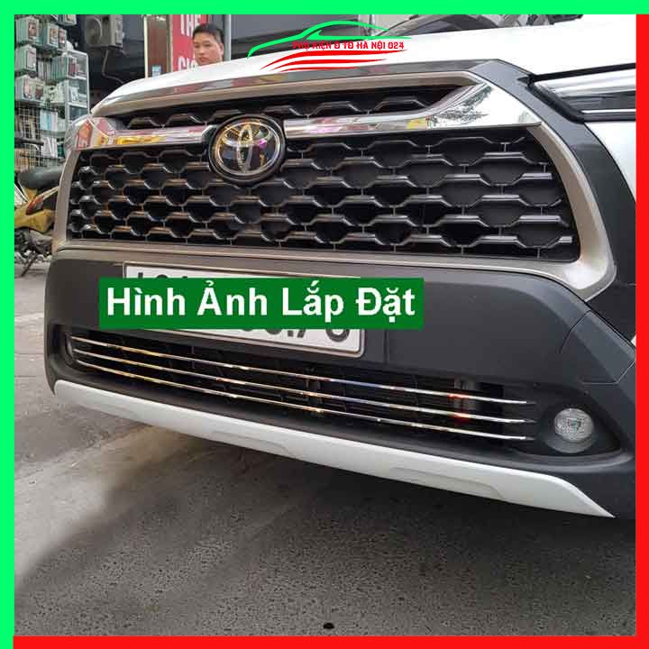 Ốp mặt ca lăng, calang Inox cho xe Corolla Cross 2020-2022 3 thanh dưới biển số ốp lưới tản nhiệt