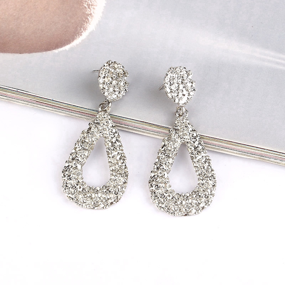 Khuyên tai nữ kiểu dáng giọt nước phong cách thanh lịch