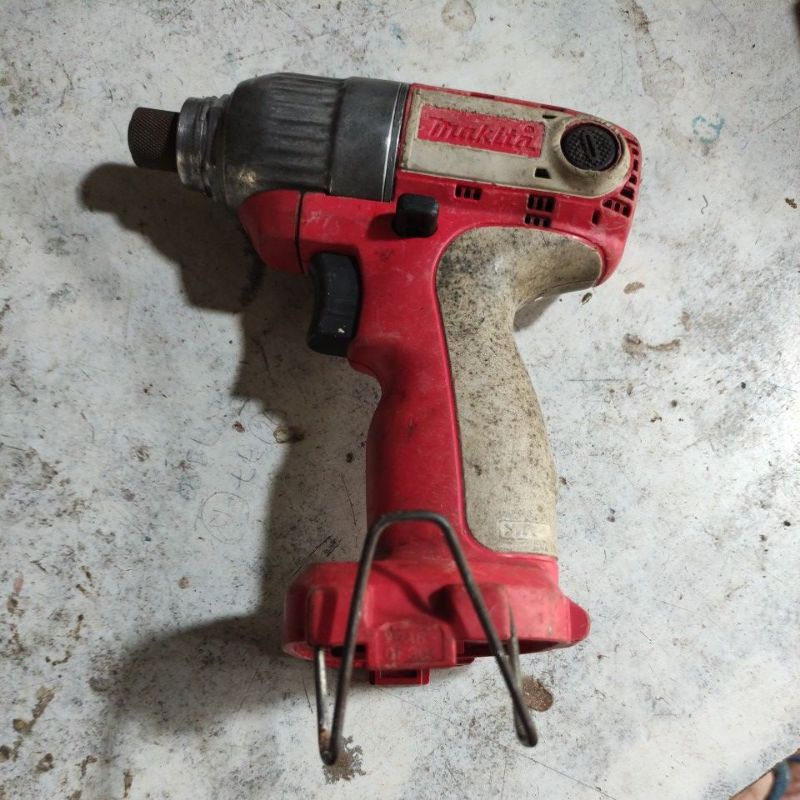 Thân máy bắn vít Makita đấu khía 6919 vòng tua cao