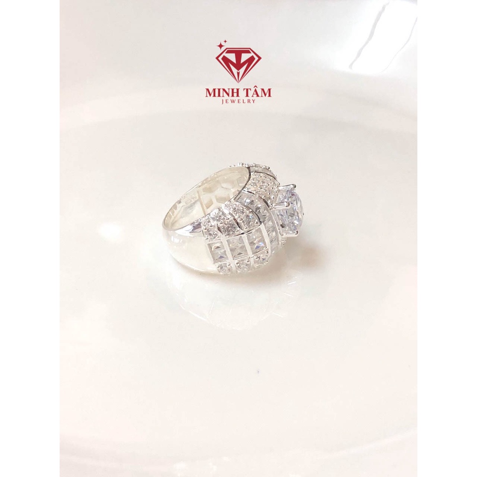 Nhẫn nam bạc 950 có lót lòng ổ đá chủ 8 ly viền đá piaget-Minh Tâm Jewelry