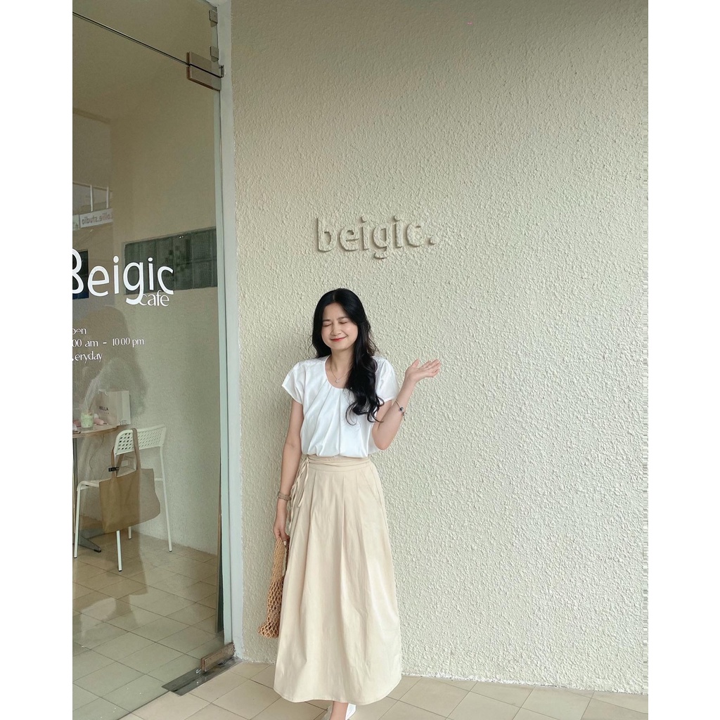 Set áo kiểu cổ tròn, chân váy beige dài vintage (Ảnh thật)