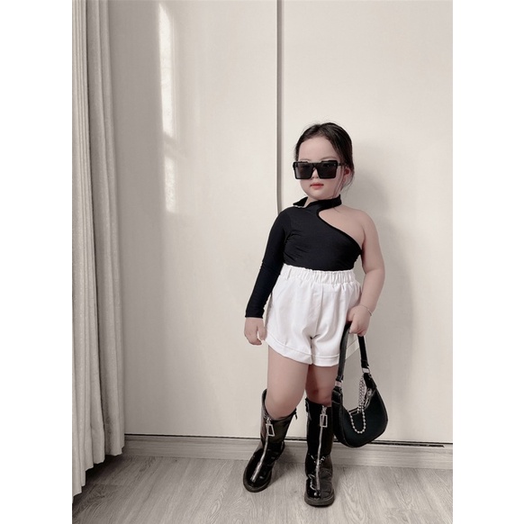 Set áo lệch vai + quần sort cho Bé gái