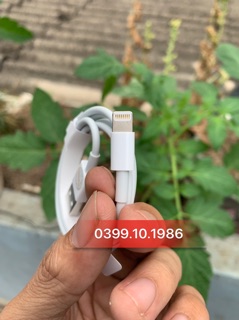 Cáp sạc zin bóc máy xs max ( Sạc được tất cả các đời IP và Ipad )