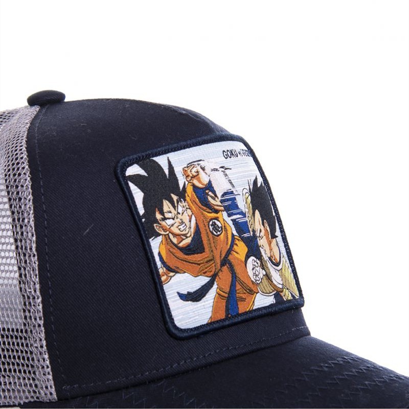 Goku có tính cách được in trên Mũ Bảy viên ngọc rồng Vegeta
