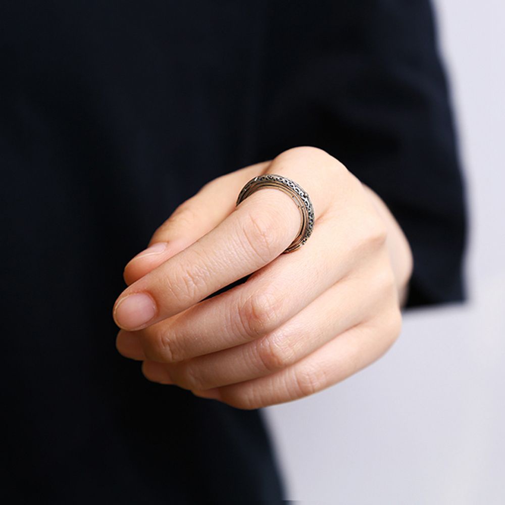 Nhẫn hình quả cầu thiên văn xoay nhiều màu sắc thời trang