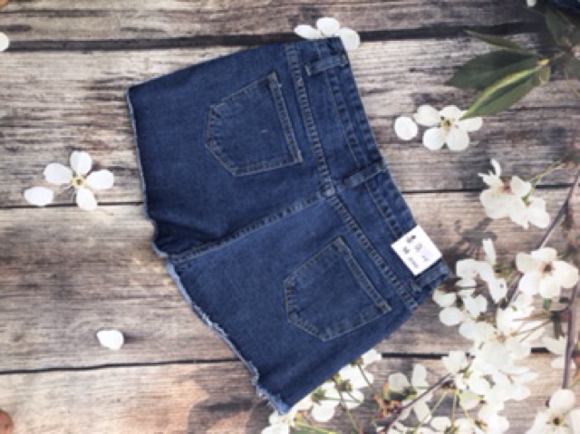 Quần Short Bò Viền Tua