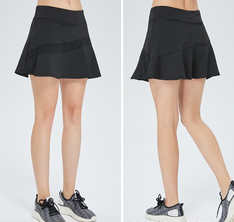 Quần vợt và golf ăn mặc với túi