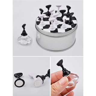 Hộp bàn cờ gắn mẫu móng sơn