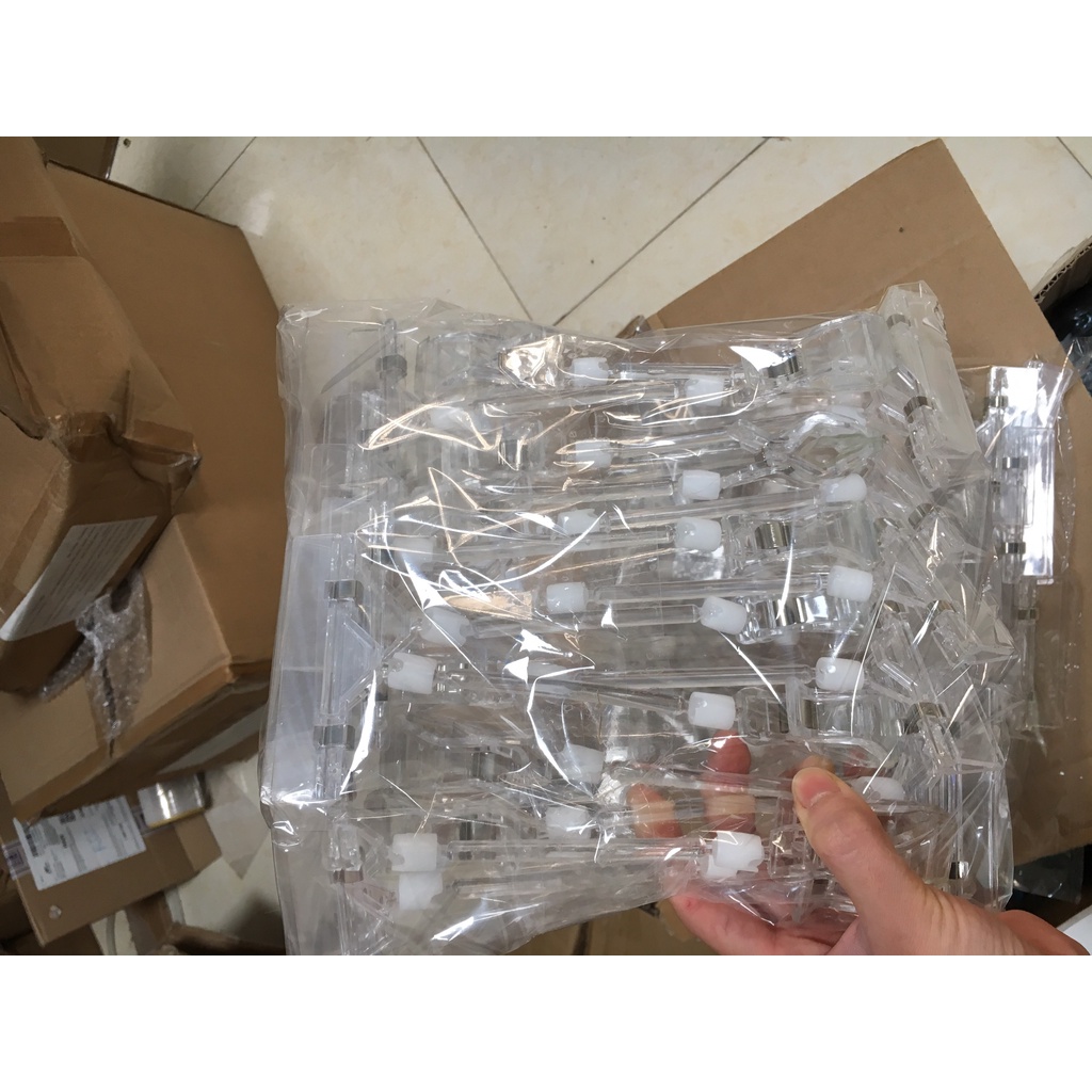 Combo 30 kẹp mica V08 21cm, kẹp quảng cáo mica 2 đầu
