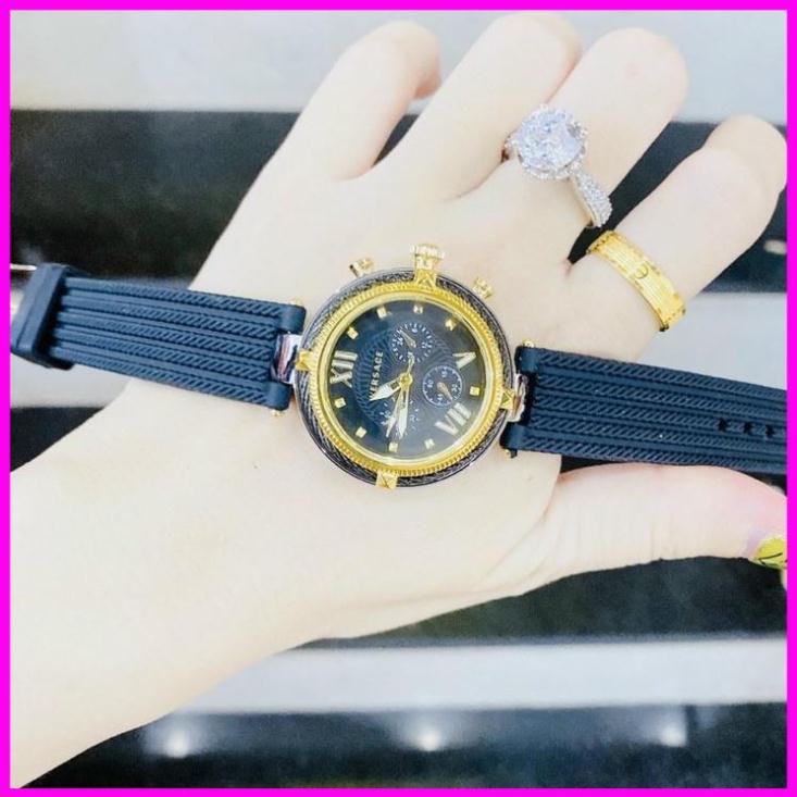 Đồng hồ nữ Versace dây silicons đẹp độc lạ hot nhất hiện nay