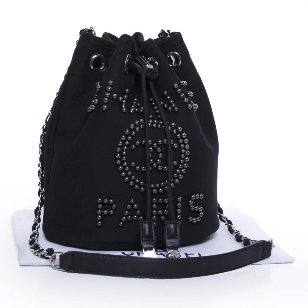 Túi Xách Bucket Phối Logo Chanel Đính Ngọc Trai Dễ Thương Xinh Xắn 819181