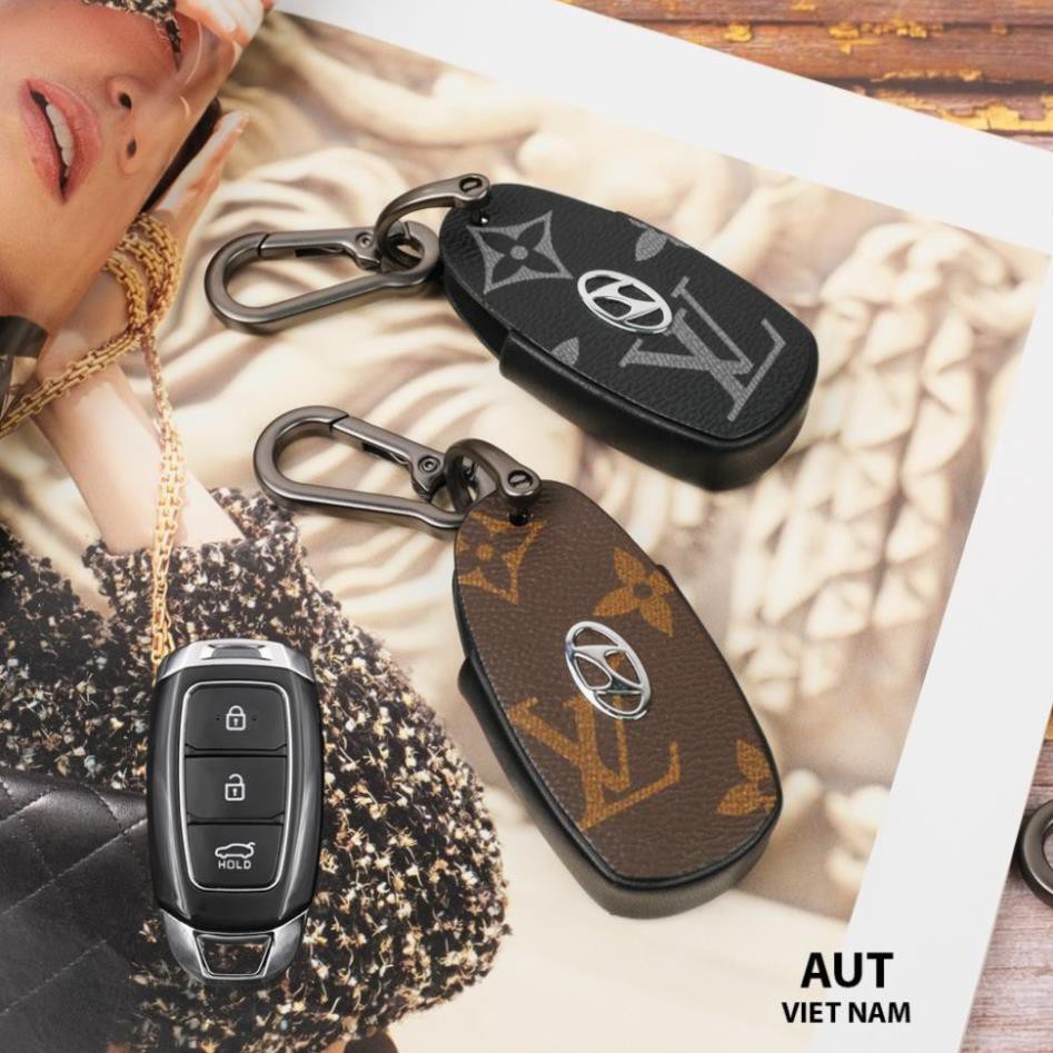 Bao da chìa khóa Smartkey Hyundai 3 nút (Accent,Santafe,Kona) da Canvas L.V xẻ túi cao cấp