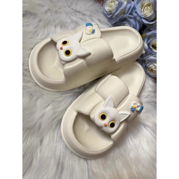 Dép Bánh Mì Quai Ngang Chất Cao Su Dẻo Mềm Êm Chân Kèm Charm Hình Gấu Cute FREESHIP50K beechanstore