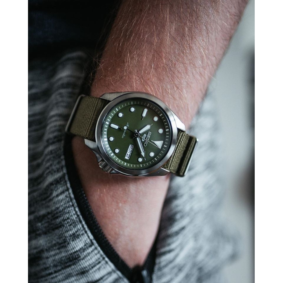 Đồng Hồ Nam Seiko 5 Sport SRPE65K1 Automatic, Dây Nato Màu Xanh Rêu , Size 40mm