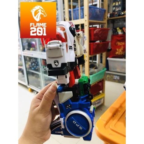 TPHCM TPHCM Đồ chơi siêu nhân Robo SPD Deka ko boxx