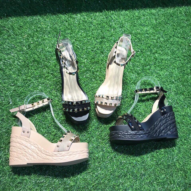 Sandal đinh loại 1