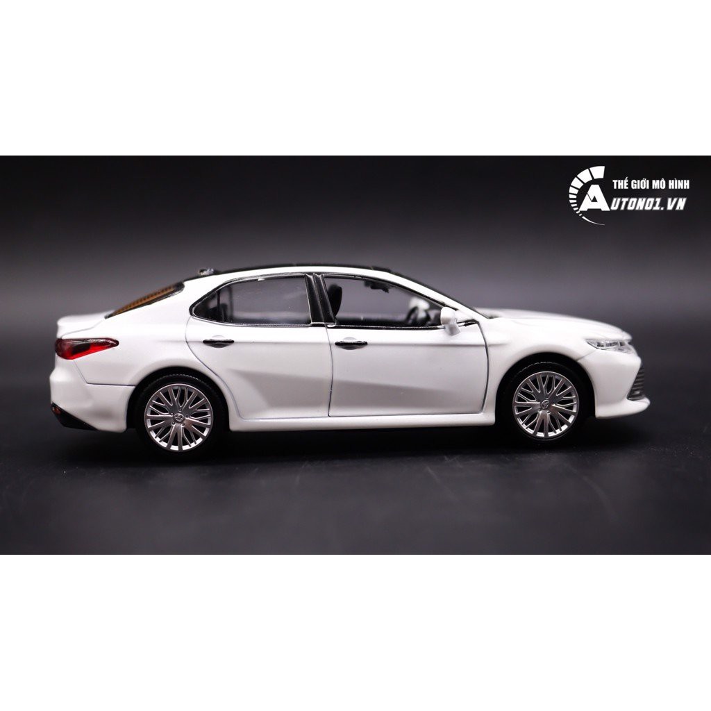 MÔ HÌNH XE SEDAN TOYOTA CAMRY 2019 WHITE 1:32 MSZ 4765