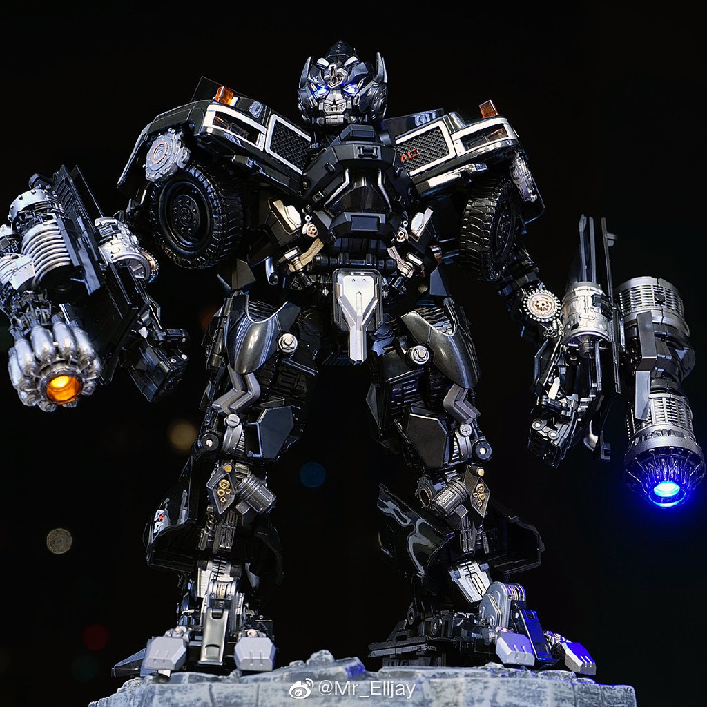 Mô hình robot Ironhide BMB LS09 - AW01