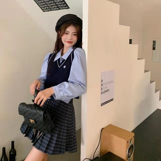 Áo dệt kim sát nách cổ chữ V phong cách retro thời trang cho nữ | BigBuy360 - bigbuy360.vn