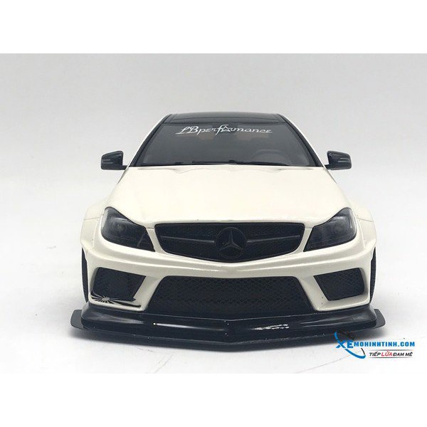 MẪU XE MÔ HÌNH TĨNH : Mercedes-Benz C63 LB Walk 1:18 GTSpirit ( Trắng )