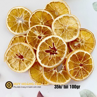 Cam, chanh sấy khô trang trí bánh