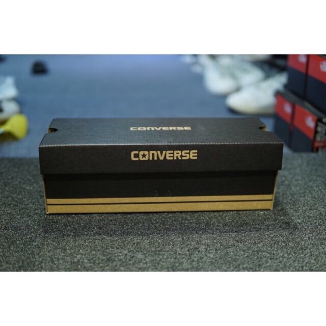 Hộp Giày Converse