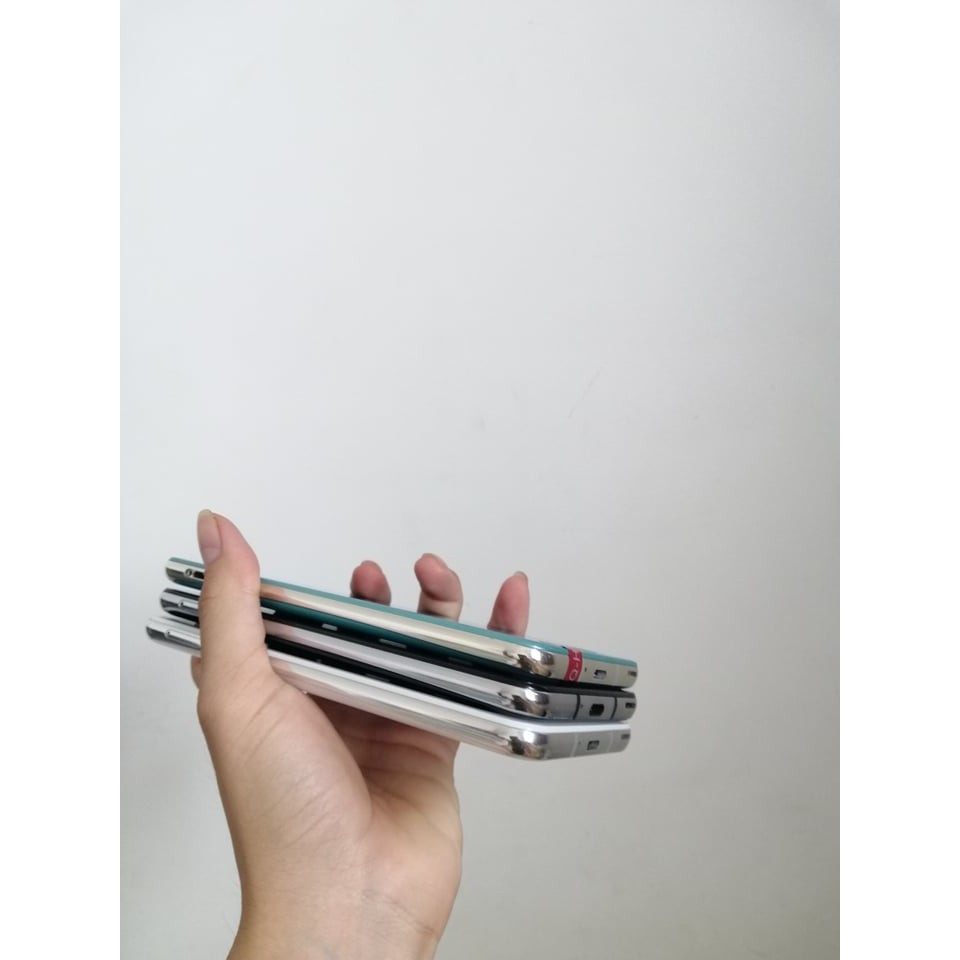 Điện thoại Sharp R2 SHV42 Zin Đẹp Nguyên Bản | BigBuy360 - bigbuy360.vn