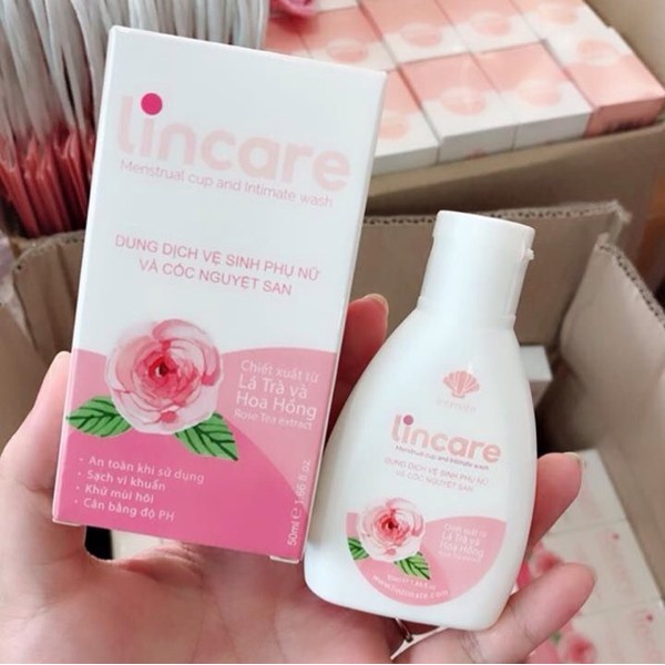 Dung dịch vệ sinh phụ nữ Lincare Rose - Thành phần tự nhiện giúp ngừa vi khuẩn, khử mùi, se khít vùng kín tự nhiên 50ml