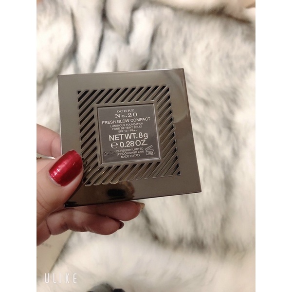 Phấn phủ Burberry