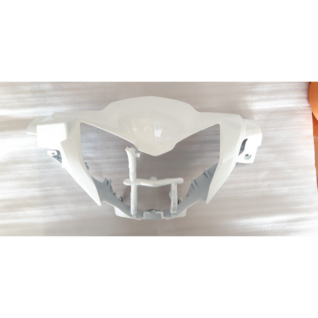 Ốp đầu trước (Nắp trước tay lái) Exciter 2011 trắng chính hãng yamaha