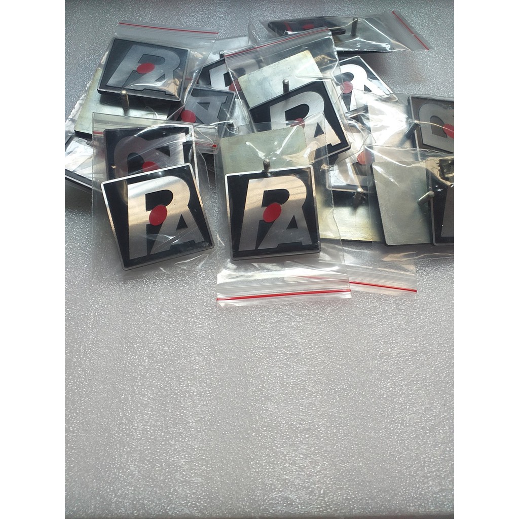 TEM NHÔM DÁN THÙNG LOA LOGO PA VUÔNG LOẠI TỐT 5cm x 5cm - GIÁ 1 CẶP