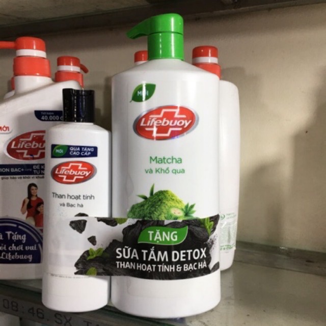 Sữa tắm diệt khuẩn Lifebouy thiên nhiên matcha và khổ qua. Than hoạt tính